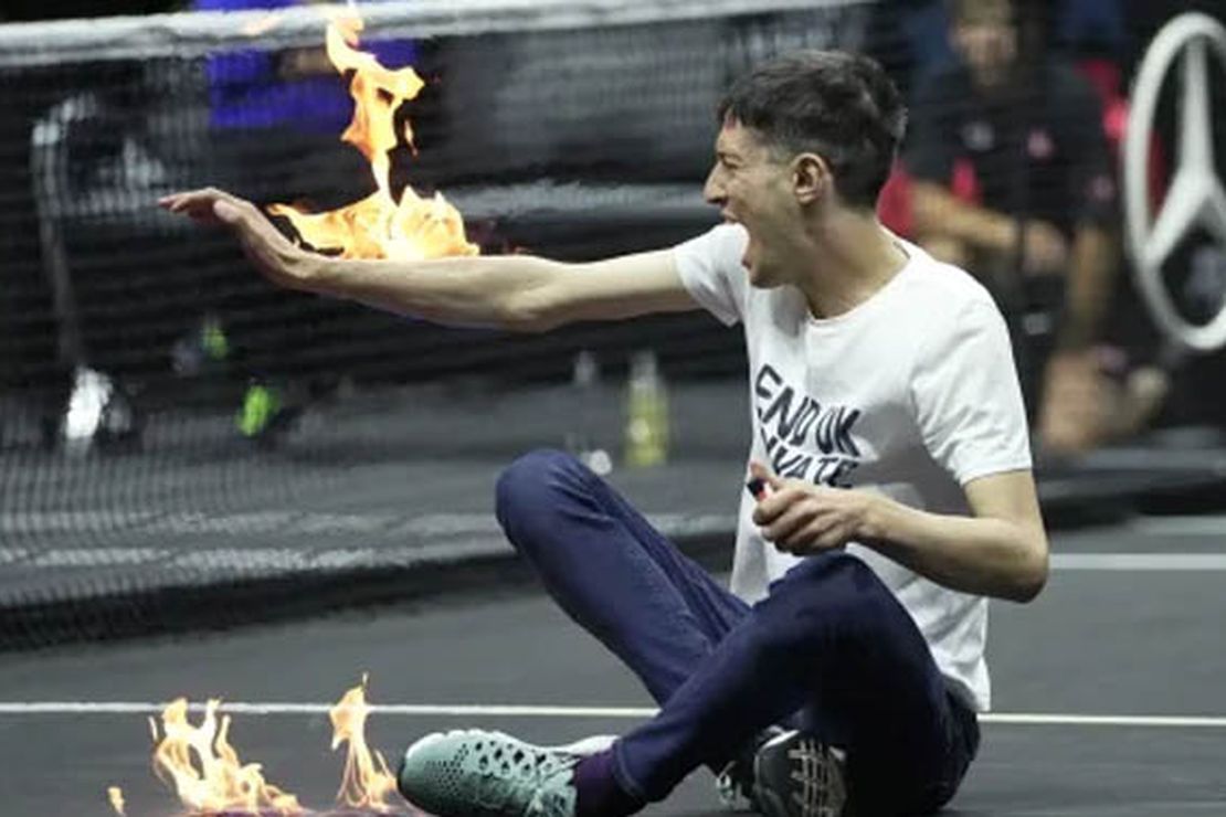 Climate protester set himself on fire at tennis match and instantly regretted it – HotAir